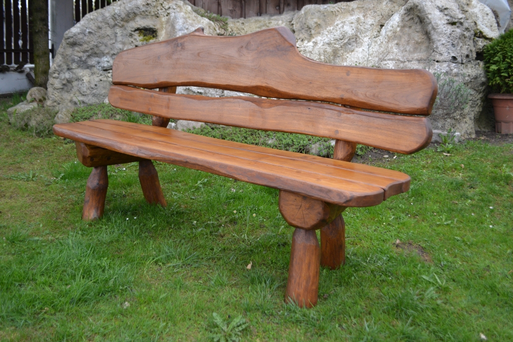 Rustikale Gartenbank aus Massivholz Edelholz Hartholz Gartenmöbel